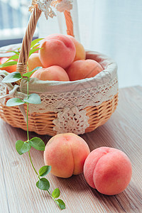 水蜜桃桃子夏日水果水蜜桃高清图片