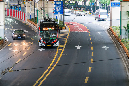 道路马路公交运输高清图片