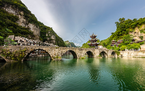 舞阳河宝塔镇河妖背景