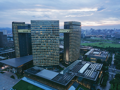 豪华夜景杭州市民中心建筑背景