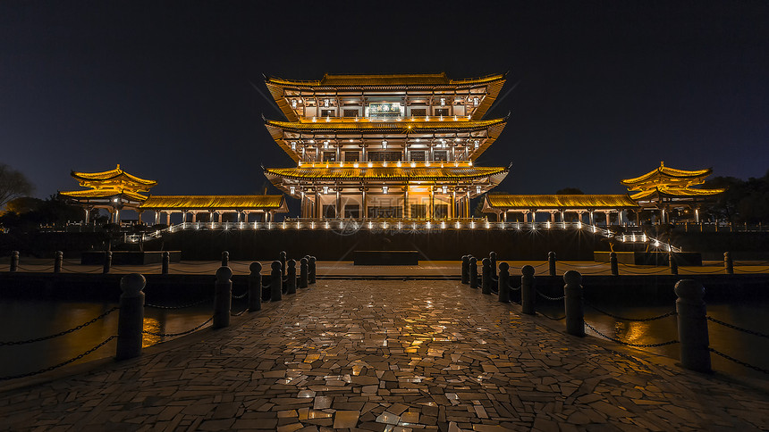 湖南常德柳叶湖司马楼夜景