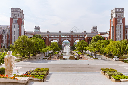 上海华东政法大学教学楼喷水高清图片素材