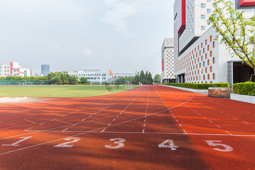 上海视觉艺术学院操场跑道