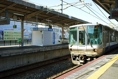 日本火车JR线路站台背景图片