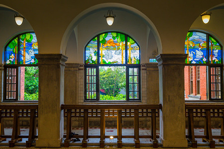 欧式教堂玻璃古典的欧式室内装修背景
