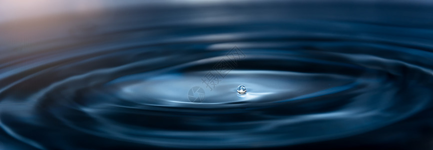 水滴珍珠旋转色彩高清图片