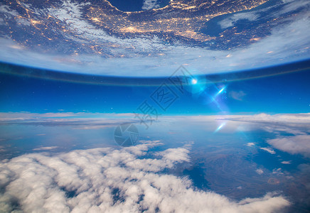 看望远镜蓝色地球设计图片