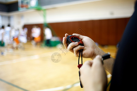 篮球比赛手机计时高清图片