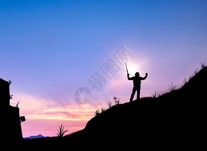 夕阳全景攀登设计图片