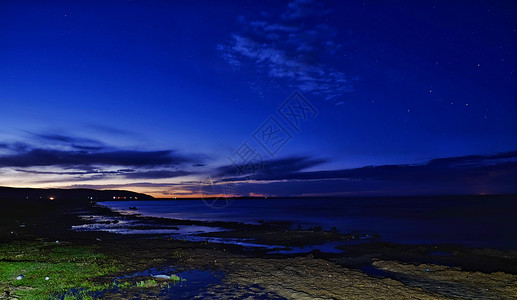 背面视角青海黑马河晚霞背景