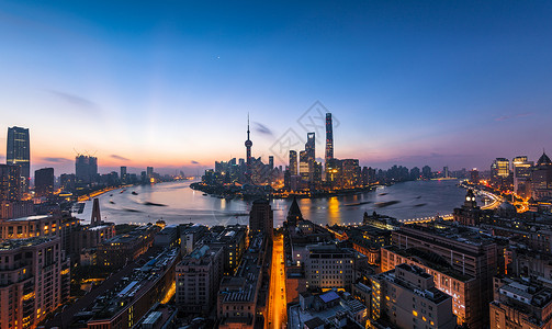 上海外滩陆家嘴金融中心日出背景图片