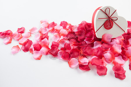 情侣手帐素材花瓣与礼盒背景