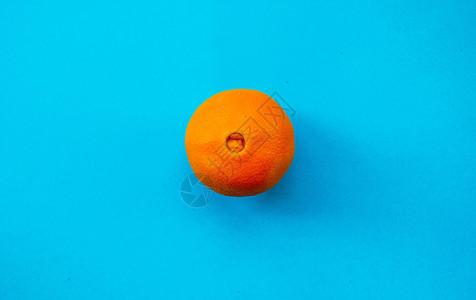 蓝色背景上的橙色背景图片