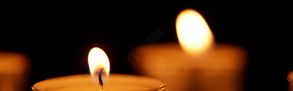 祈福燃烧蜡烛许愿祈福设计图片