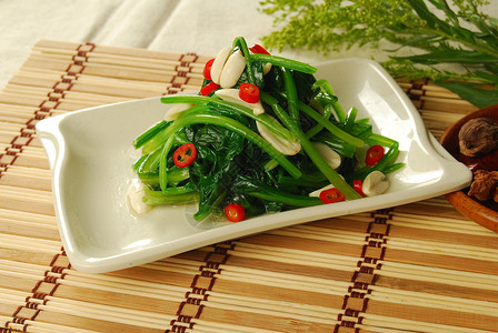 炒菠菜生鲜炒蔬菜高清图片