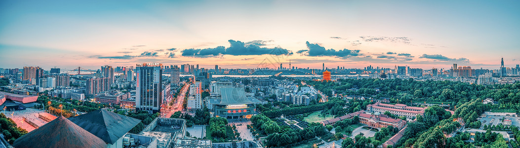 伦敦街道灯光武汉城市风光全景长江主轴背景