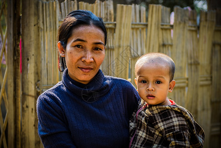 缅甸母子缅甸女人高清图片