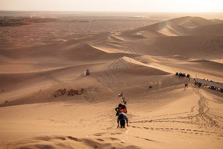 四月的敦煌沙漠戈壁滩背景图片