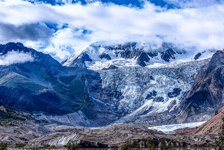 g318米堆冰川背景