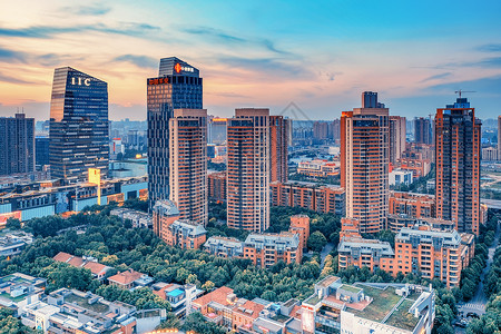 美食街街景城市风光黄昏武汉天地背景