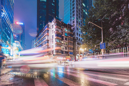 重庆街道夜景车轨图片