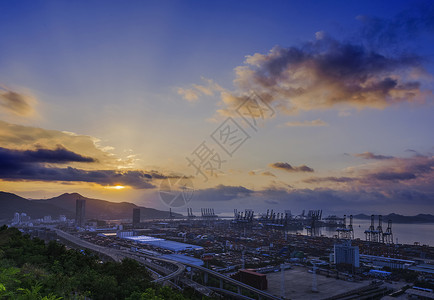 为爱回家盐田港的晨曦背景