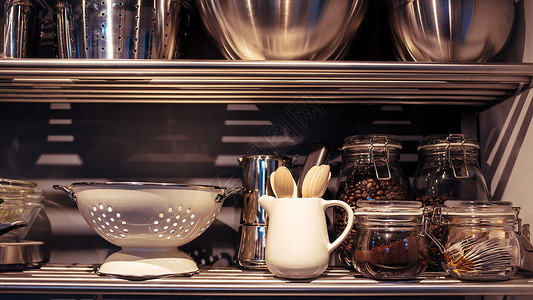 茶叶罐干净整齐的厨房用品背景