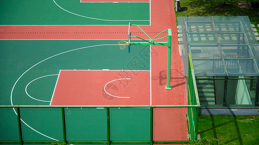 篮球和篮球框篮球场背景