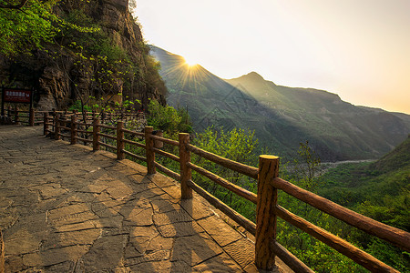 红石峡景区云台山日出美景背景