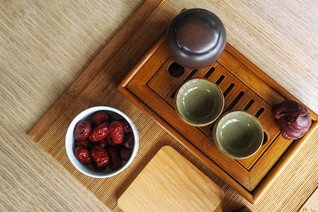 茶杯茶具与红枣图片