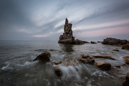 涌浪将军石背景图片