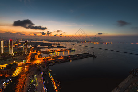 大连港夜色图片