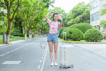 美丽女生自拍大学校园女生自拍背景