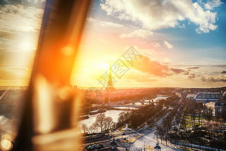 黄昏世界旅行日落的埃菲尔铁塔全景背景