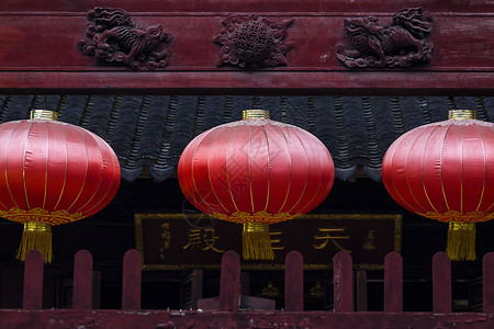 春节过年挂着红灯笼背景图片