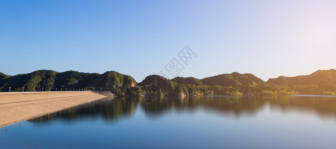 新安江大坝水库大坝全景图背景