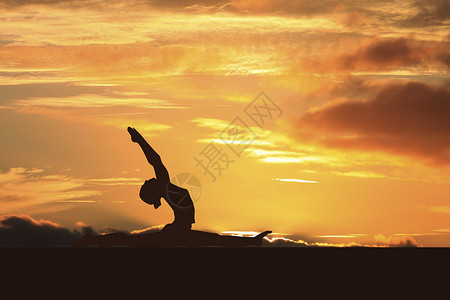 北海银滩夕阳瑜伽设计图片