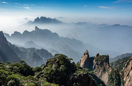 江西三清山云雾山峰风光高清图片