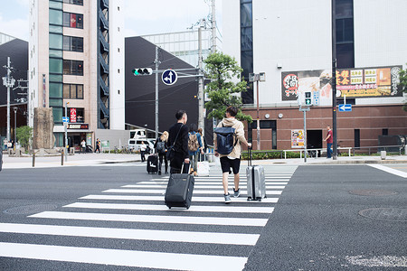 旅途行人日本行人高清图片