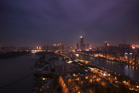武汉黄昏长江中轴背景图片
