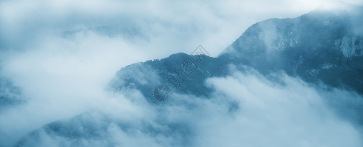 大气磅礴云蒸雾绕背景