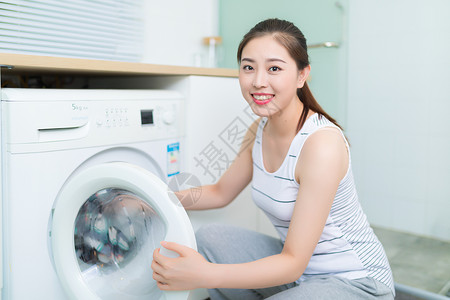 甩干家居生活女孩家电背景