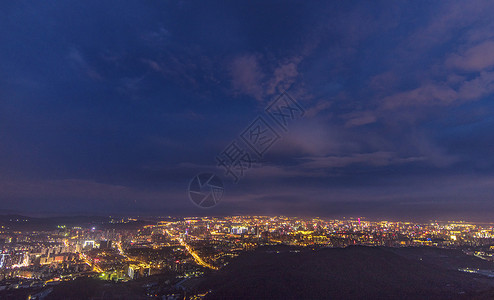 夜空下的伞昆明城市夜景背景