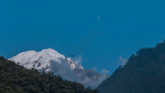 海螺沟拍的贡嘎雪山高清图片