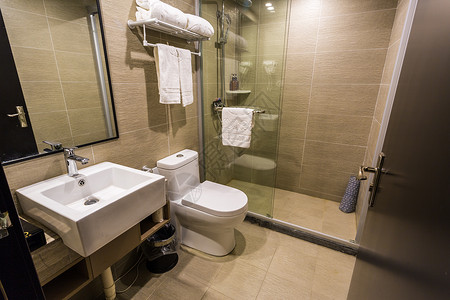 酒店简洁的卫生间高清图片