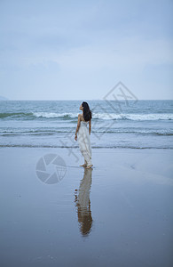 富豪海女神鳃海边美女写真背景