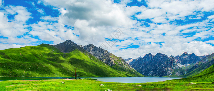 绿色山坡草地草原光影背景