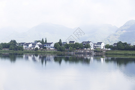 大山河流古镇背景图片