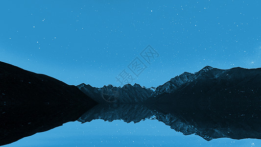夜晚的湖面旅游胜地的星空倒影背景