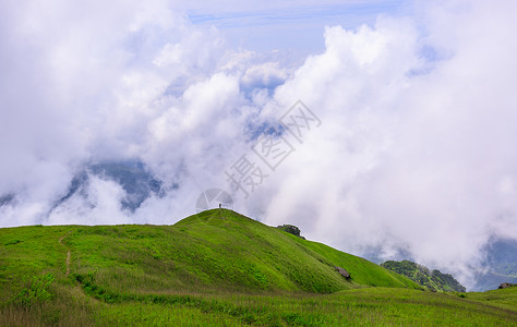 武功山山顶壮观的云海 图片